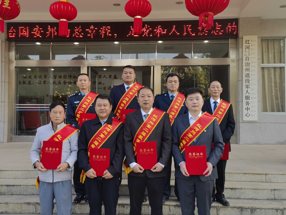 35f27a8c4136f8d754060f7bc6c3f85(1)